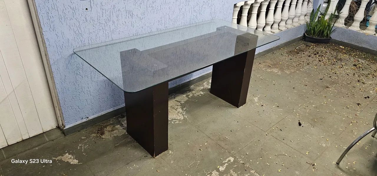 Mesa de vidro com 6 cadeiras  - Foto 2
