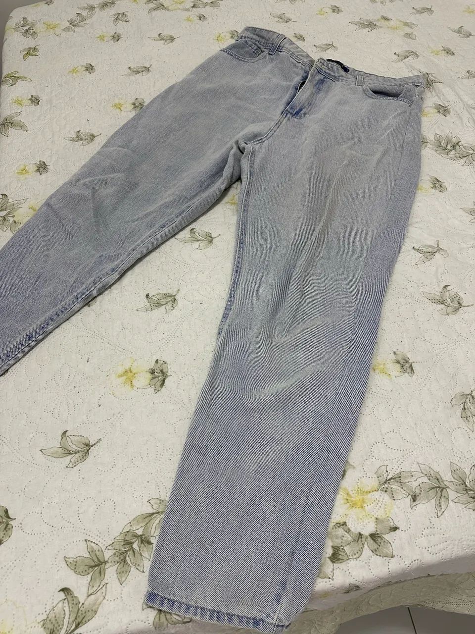 CALÇA TAMANHO 40