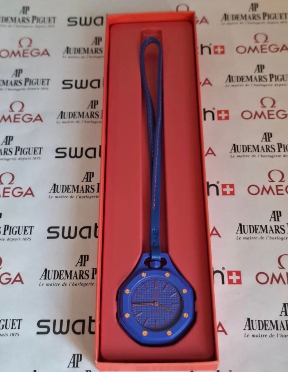 Relógio Kit Royal Pop (Azul e Laranja) + Pulseira e Cordão Extra - Foto 2