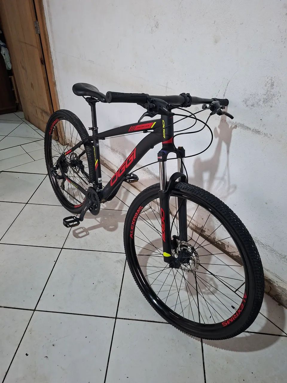 Bicicleta Oggi Hacker HDS Aro 29 Freio Hidráulico  - Foto 2
