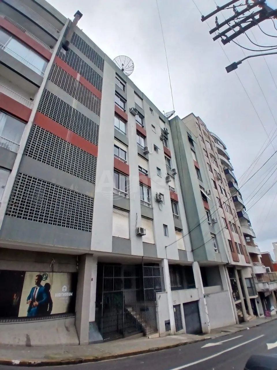 Apto 2 Dorm. - Centro