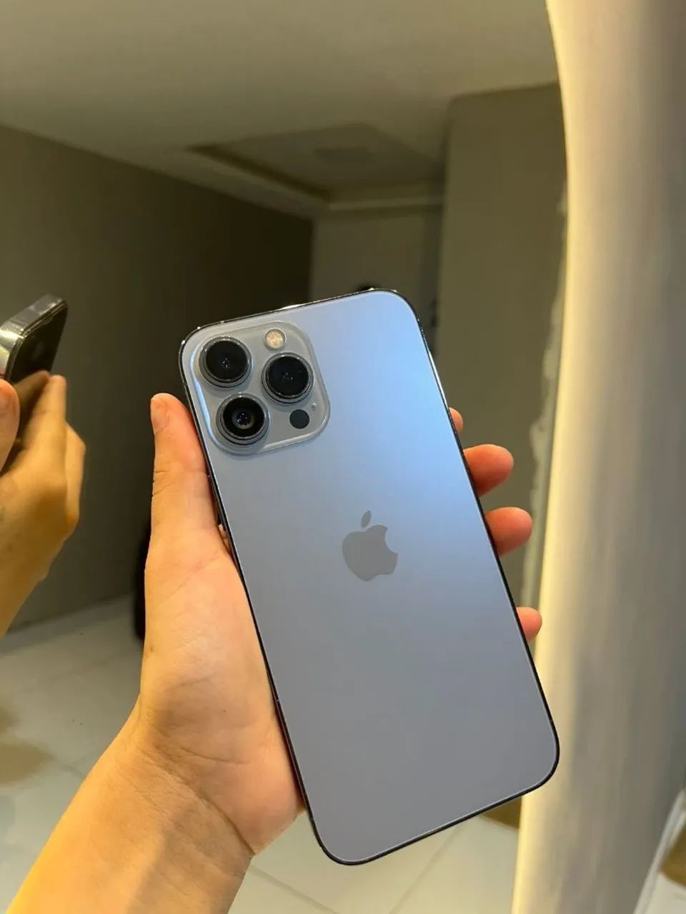 iPhone 13 pro Max impecável - Celulares e Smartphones - Mondubim
