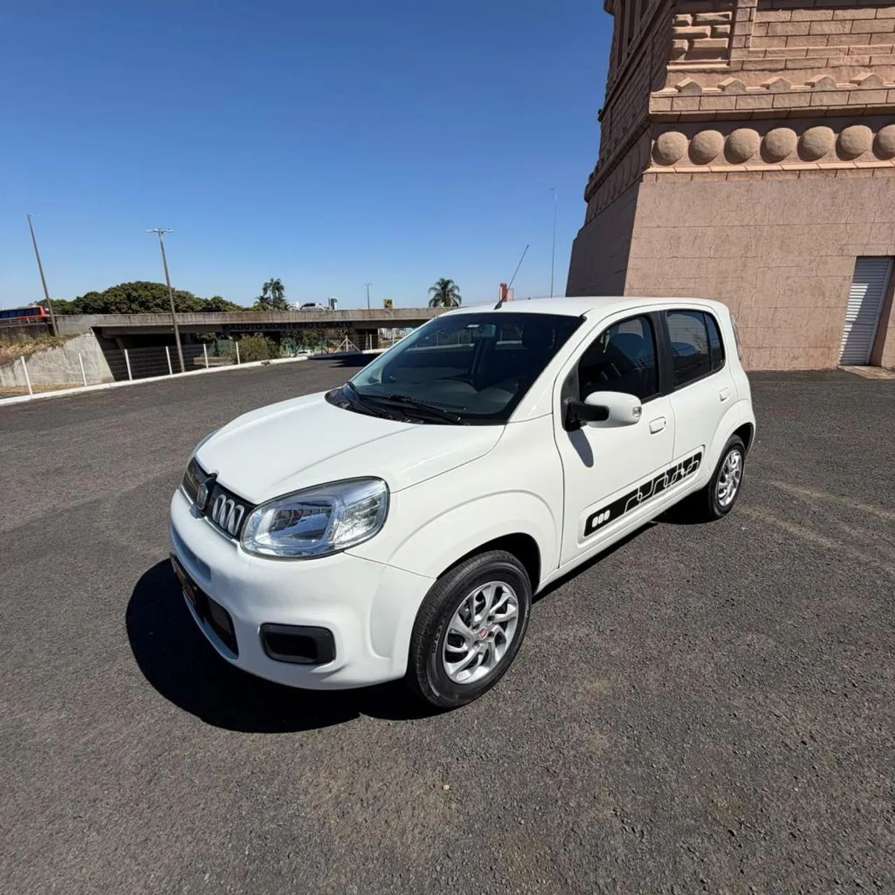 Fiat Uno Evolution 1.4 Fire Flex 8V 5P 2015