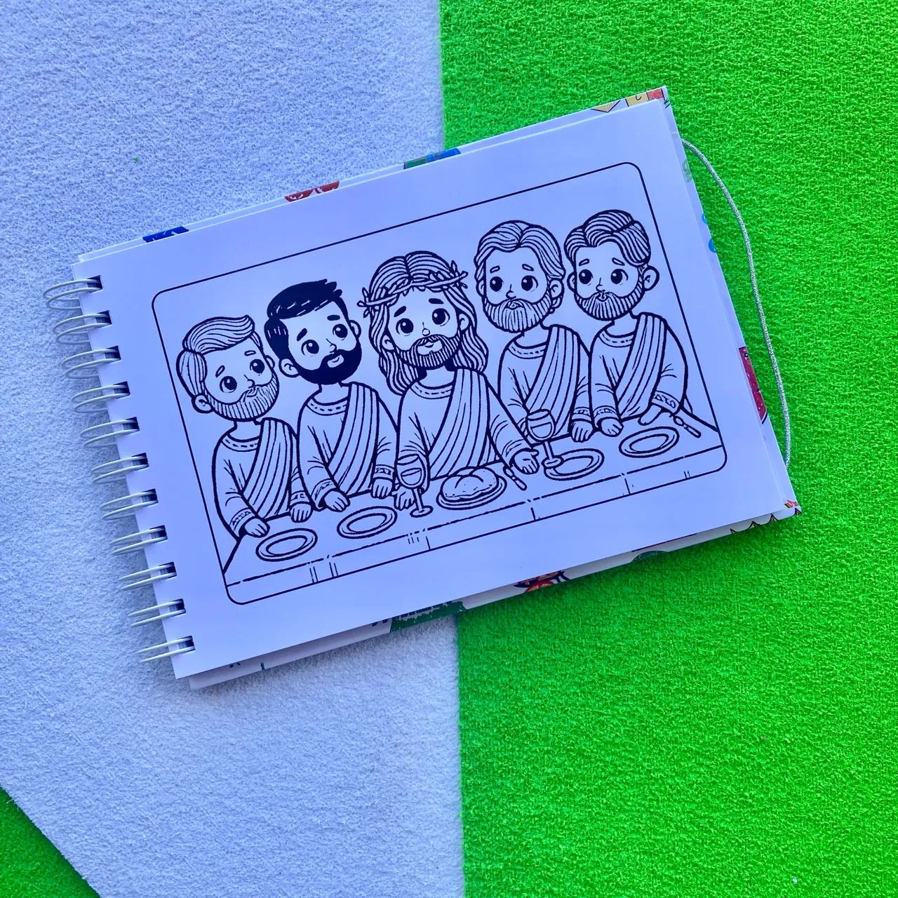 Livro Colorindo com Jesus - Foto 4