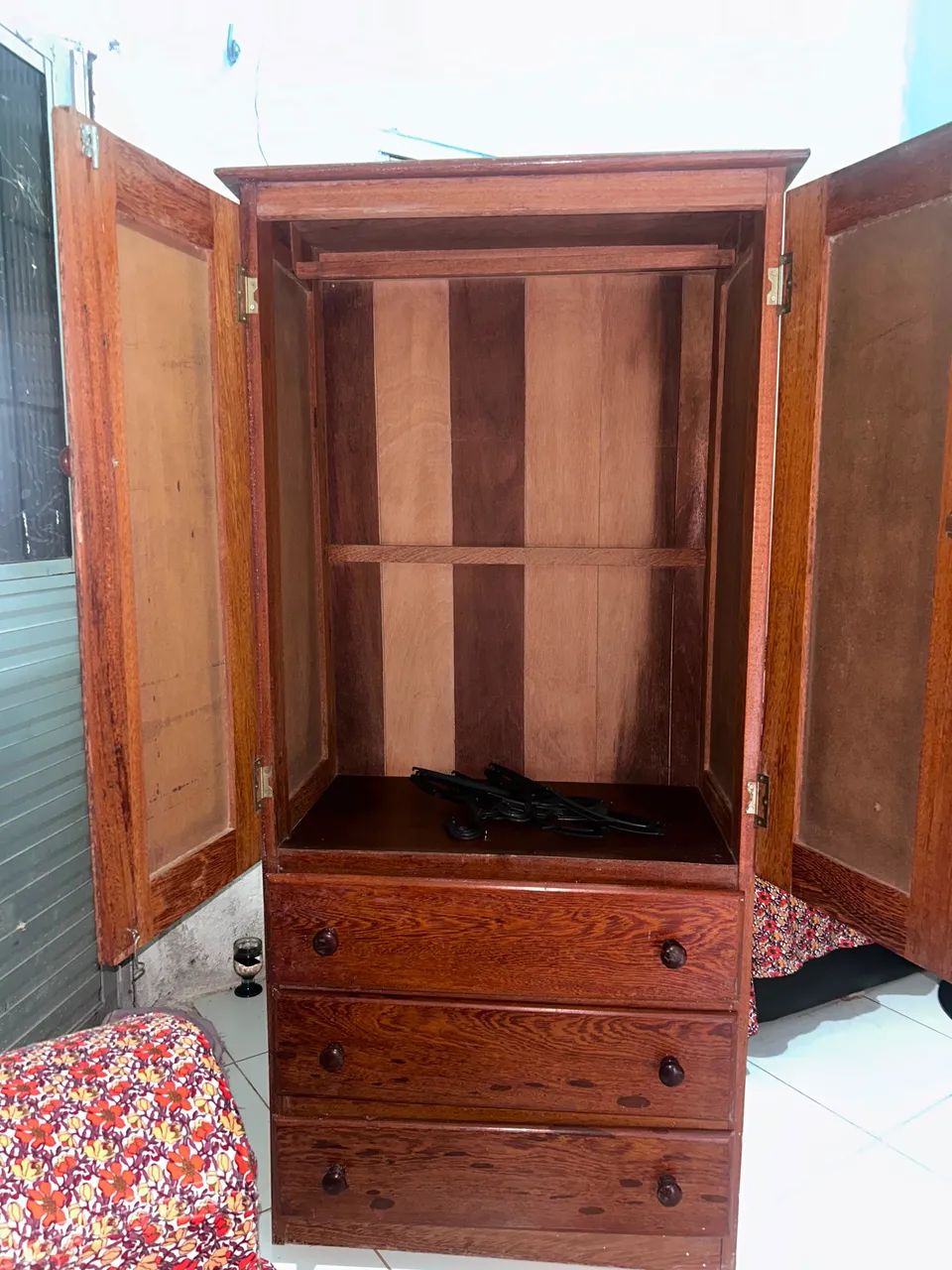 Guarda Roupas de madeira  - Foto 2