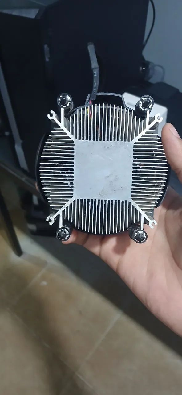 Cooler box AMD stock - Foto 2