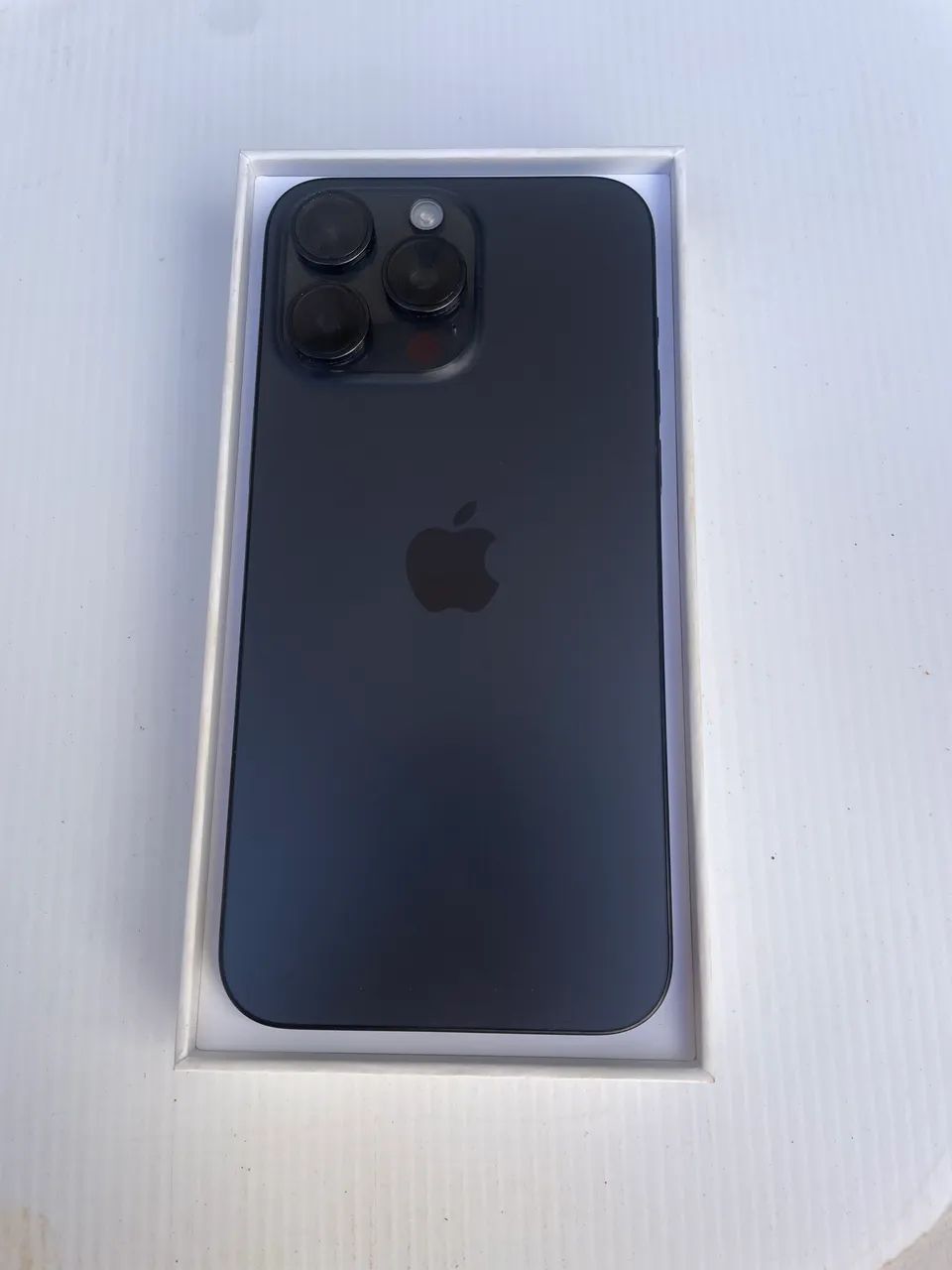 Iphone 15 Pro Max - Foto 2
