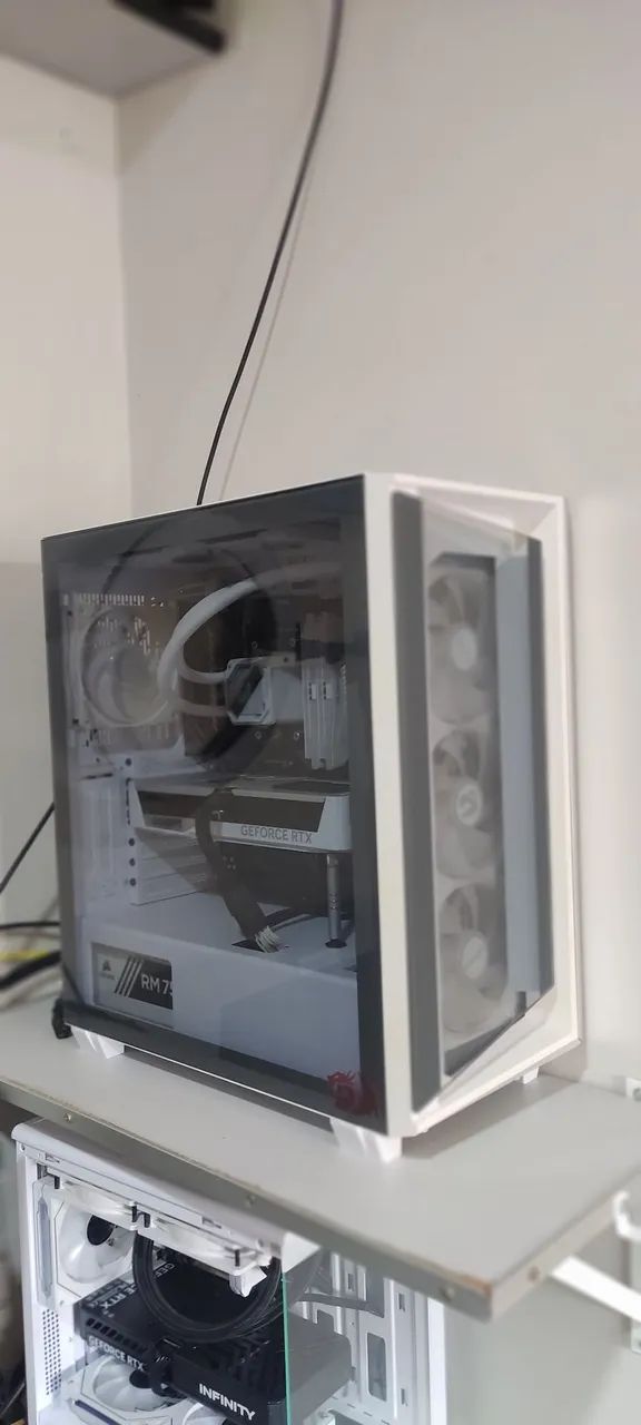 Gabinete Gamer XPG Cruiser