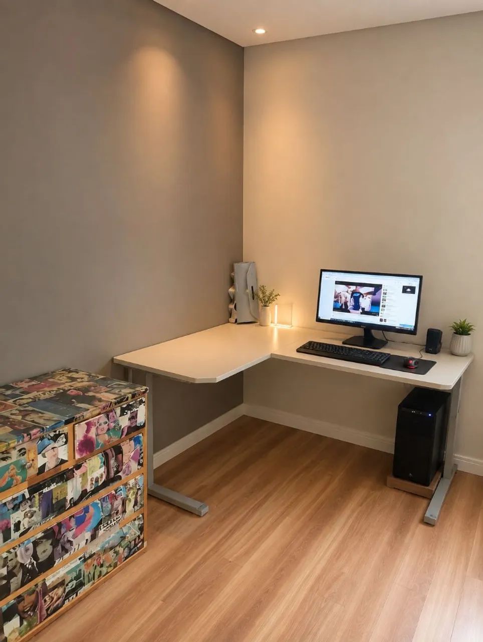 Mesa de escritório em L - Foto 2