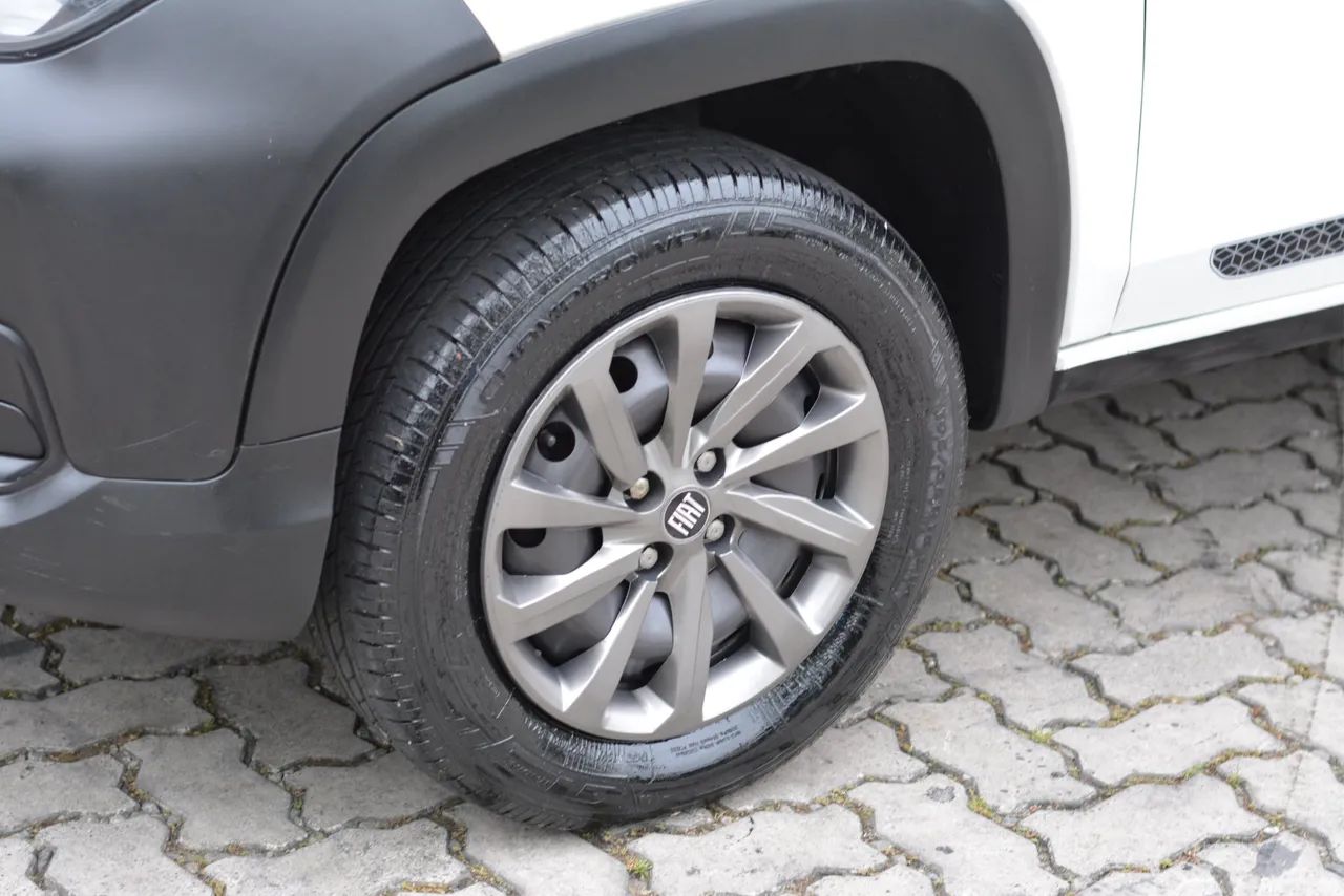 Fiat Strada Endurance 1.4 Flex 8V CS Plus 2023 - Foto 4