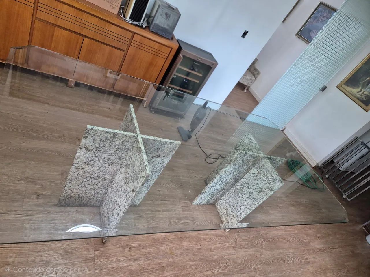 mesa com tampo de vidro 12mm bisotado e base em mármore  - Foto 5