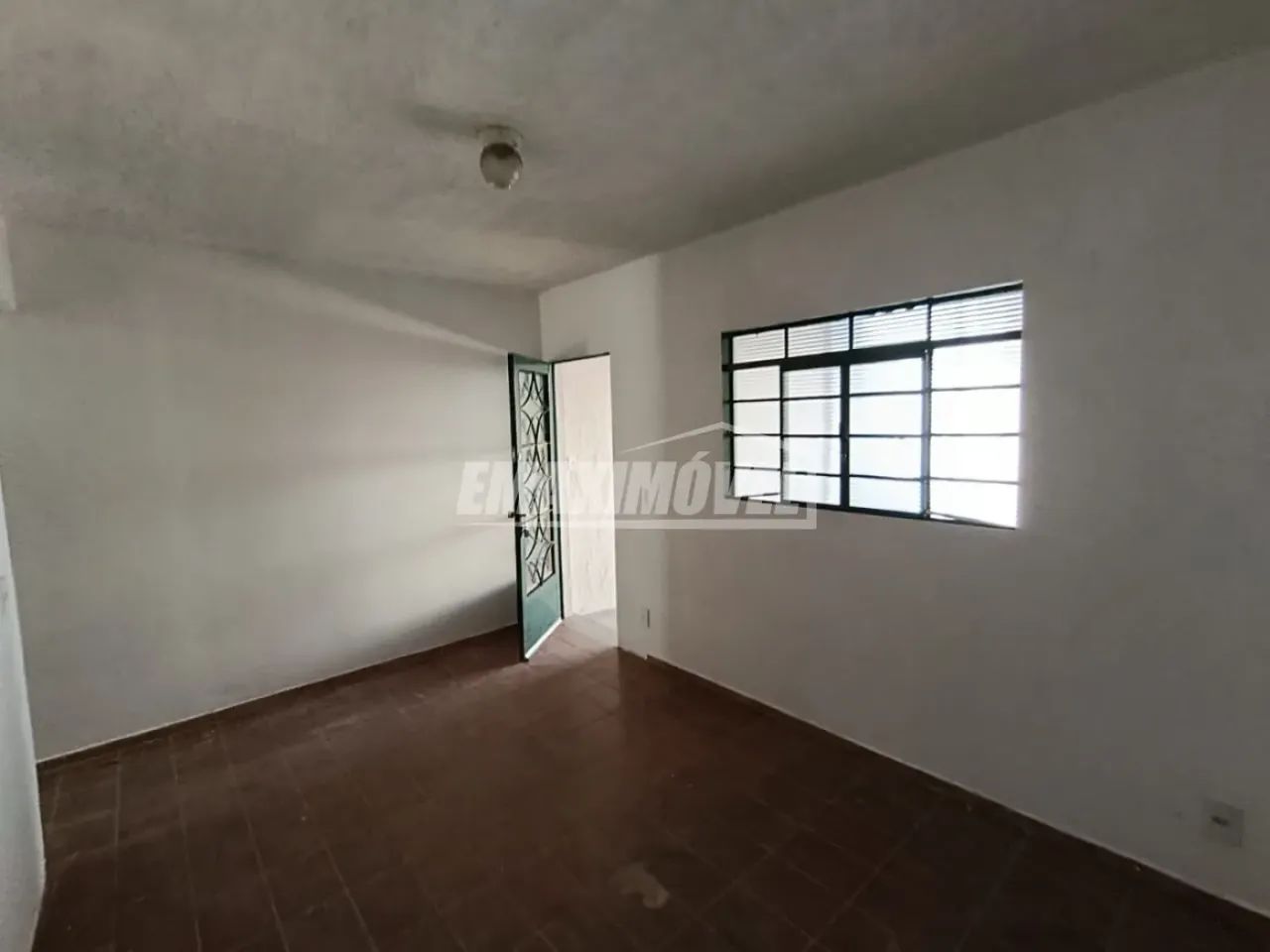 Casa com 2 Quartos, 1 vaga e quintal - Vila Assis - Foto 5