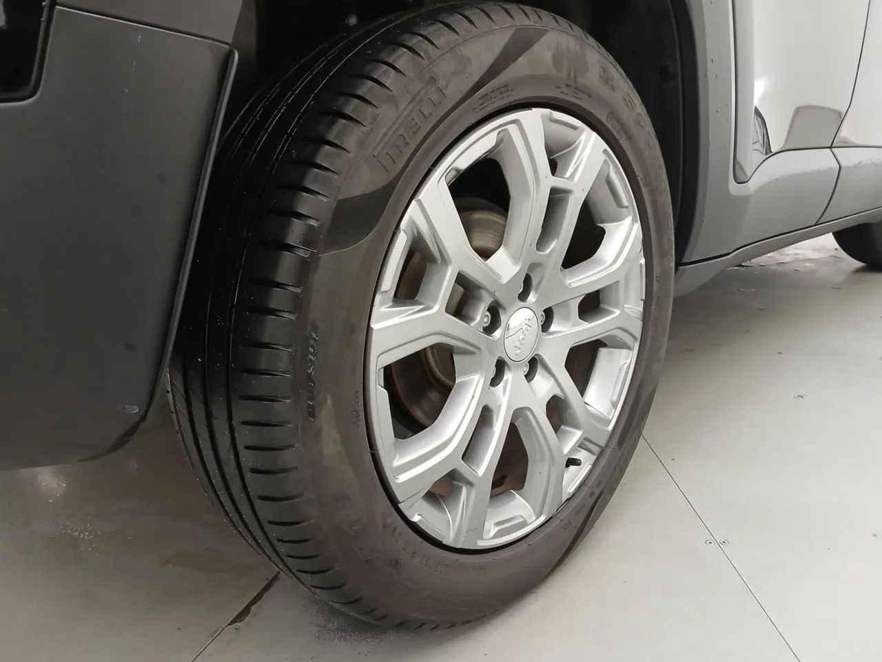 Jeep Renegade Long. T270 1.3 TB 4x2 Flex Aut., foto 14 de 18
