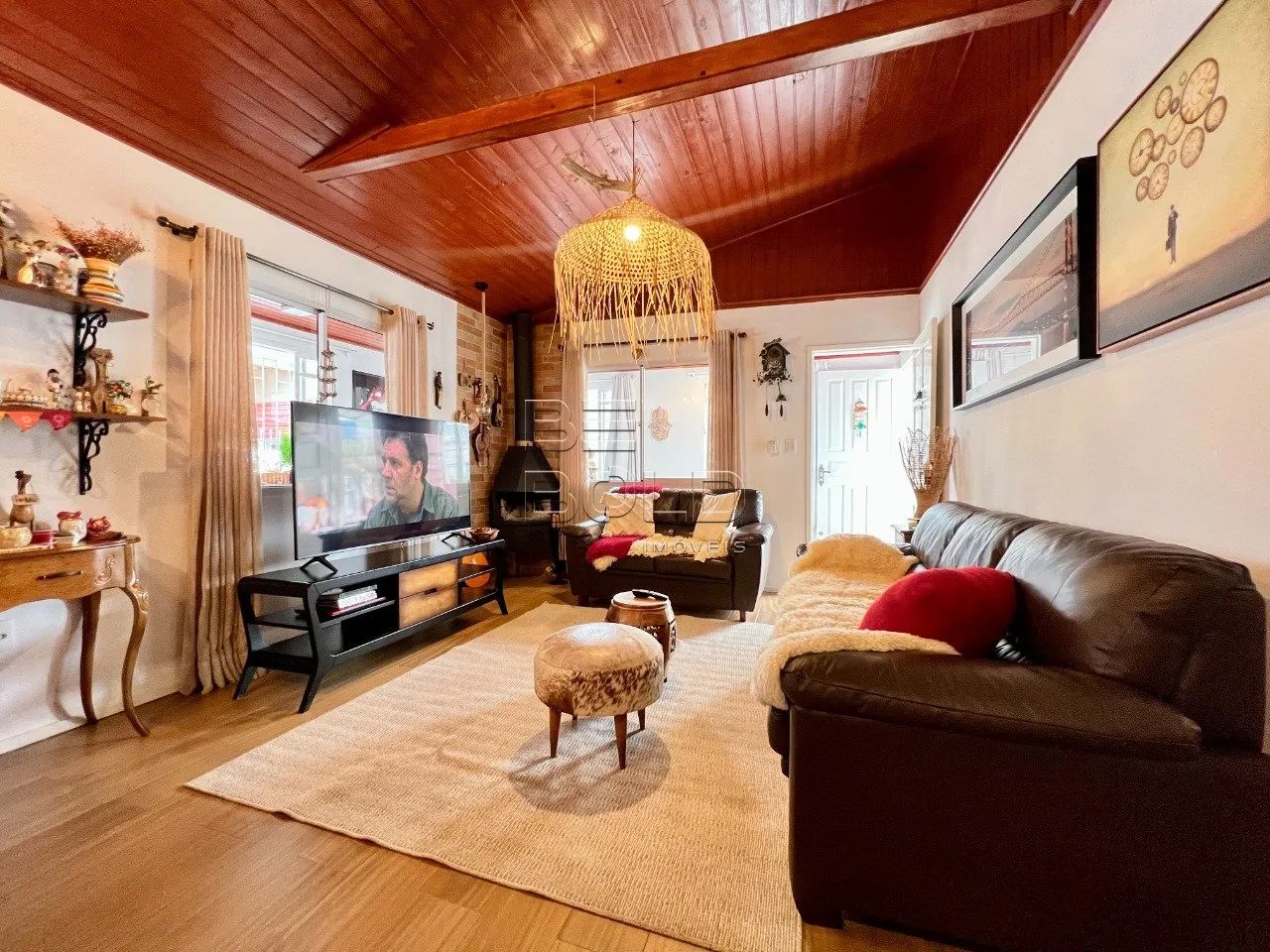 Casa mobiliada 3 dormitórios em Coqueiros - Foto 4