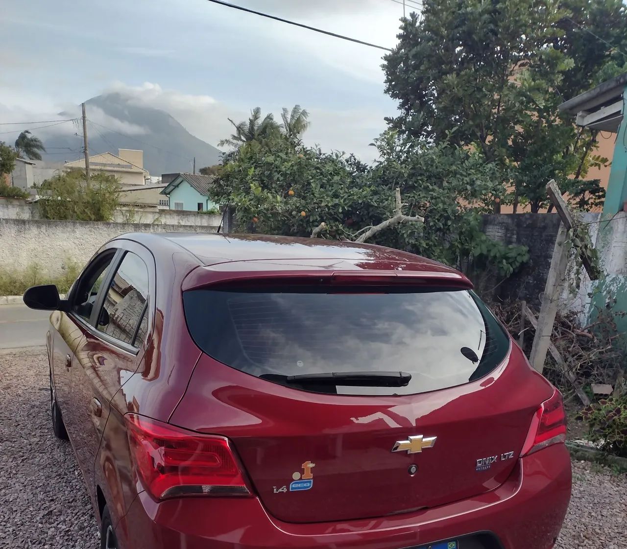 Chevrolet Onix Hatch LTZ 1.4 8V Flex Mec. 4P 2017 - Foto 4