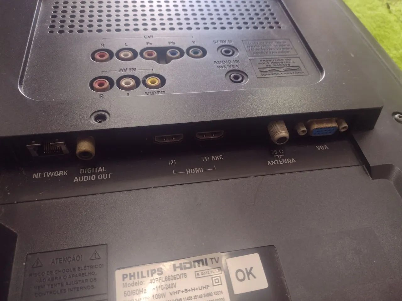 Tv 40 Philips com detalhe na tela - Foto 5