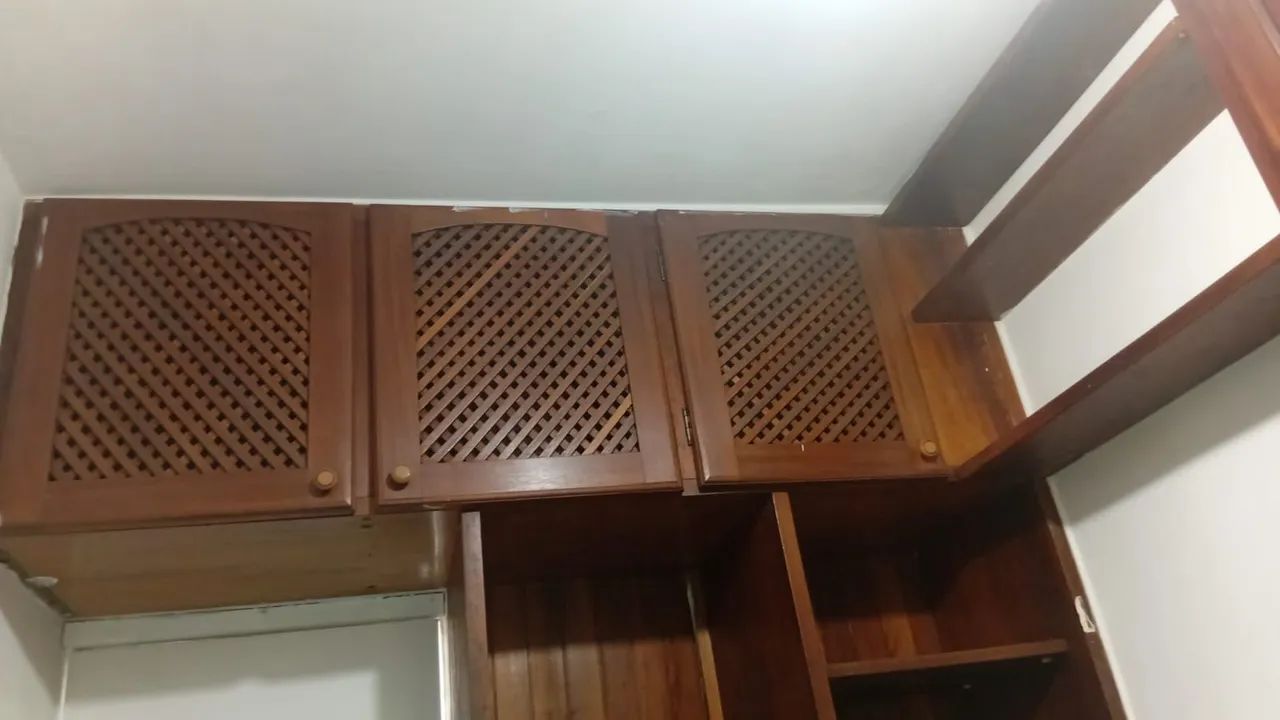 Armario Guarda - Roupa - Retrô