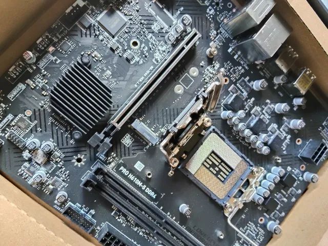 Placa-mãe PRO H610M-S DDR4 (LGA 1700) - Foto 5
