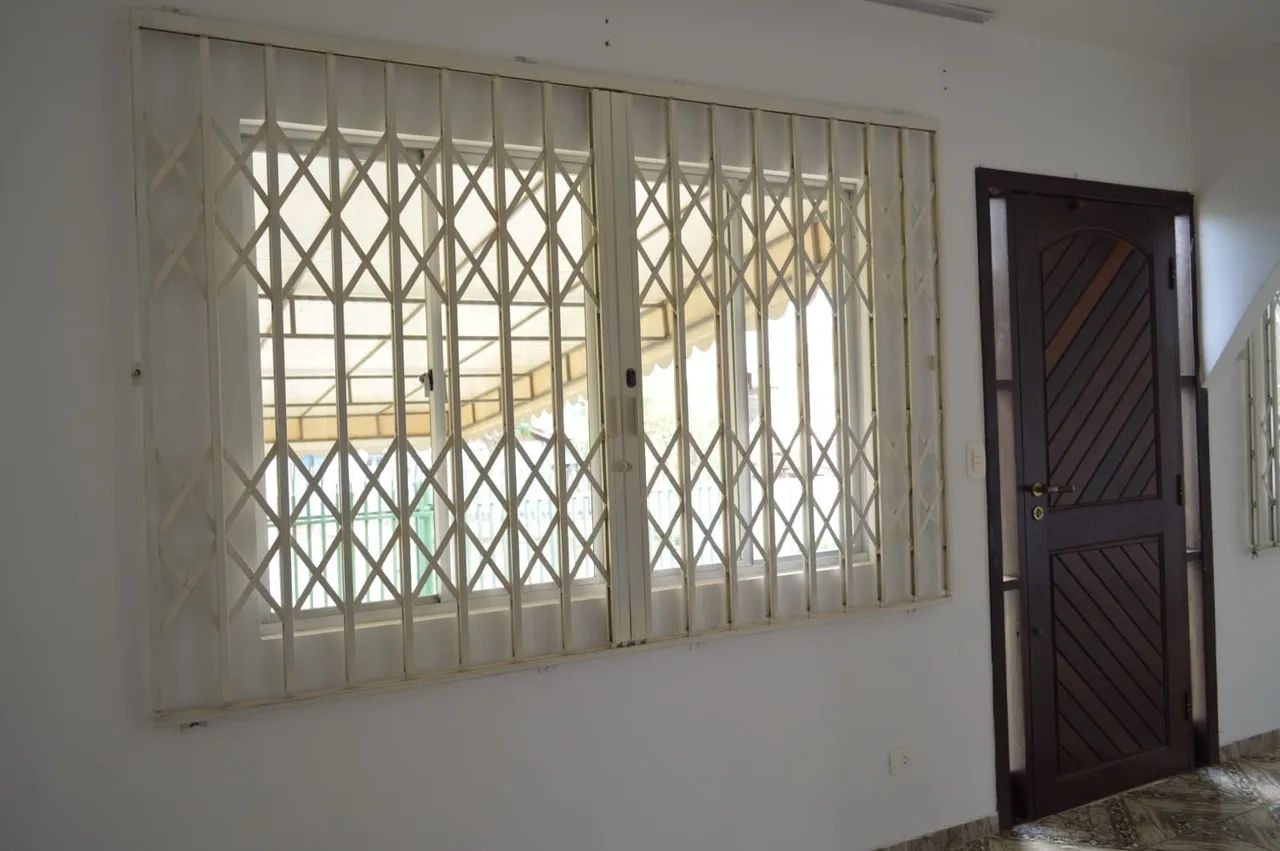 Casa Sobrado para Aluguel no Maracanã Colombo - Foto 5