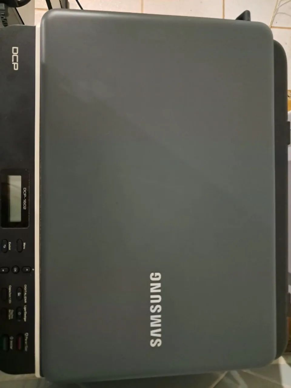 Notebook Samsung - Intel Celeron 3865U