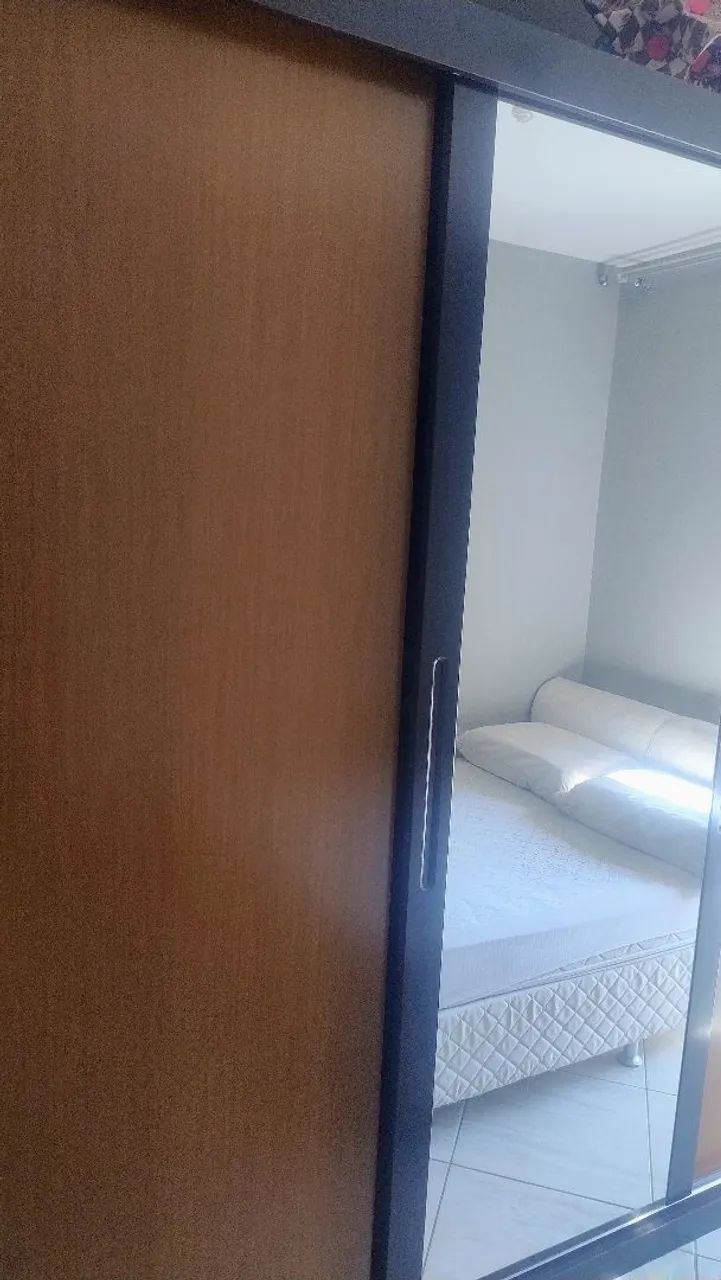 Guarda roupa semi novo no precinho  - Foto 2