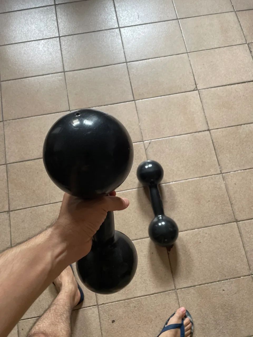 Halteres 10kg emborrachado. - Foto 2