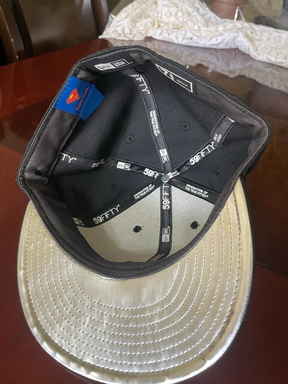 Boné SuperMan - preto/prata - New Era  - Foto 4