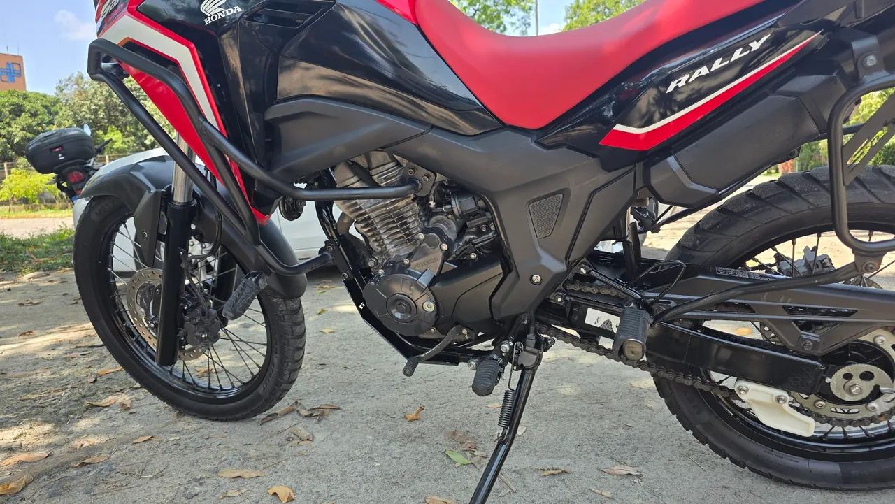 Honda Sahara 300, estado de Zero e equipada - Foto 4