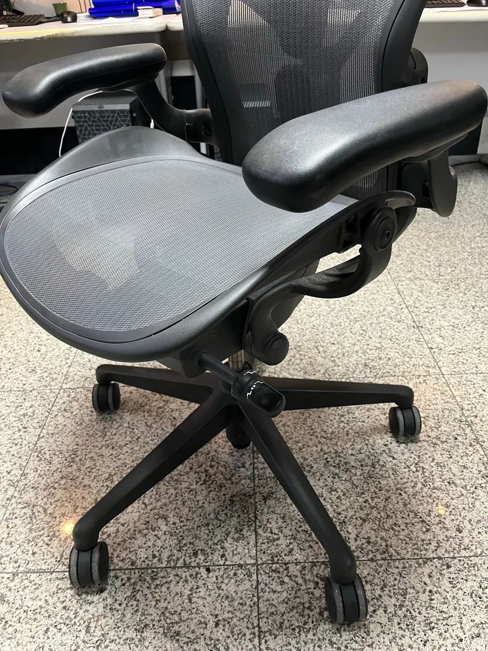 Herman Miller AERON V2 Remastered - B com NF e Garantia. - Foto 3