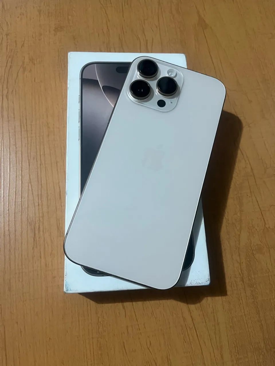 iPhone 16 Pro Max | 93% Bateria