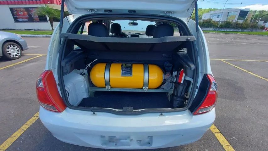 CARRO COM GNV PARA APPS
