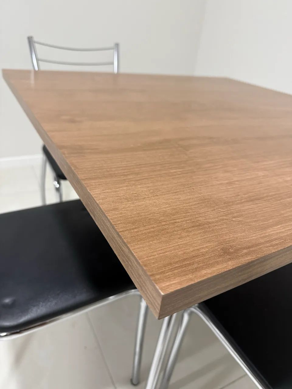 Mesa 4 cadeiras em aço inox Carraro - Foto 5