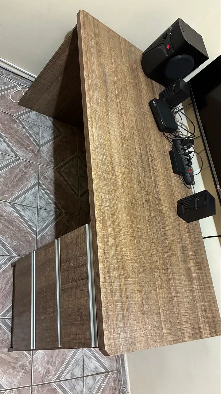 Mesa de Madeira Sucupira