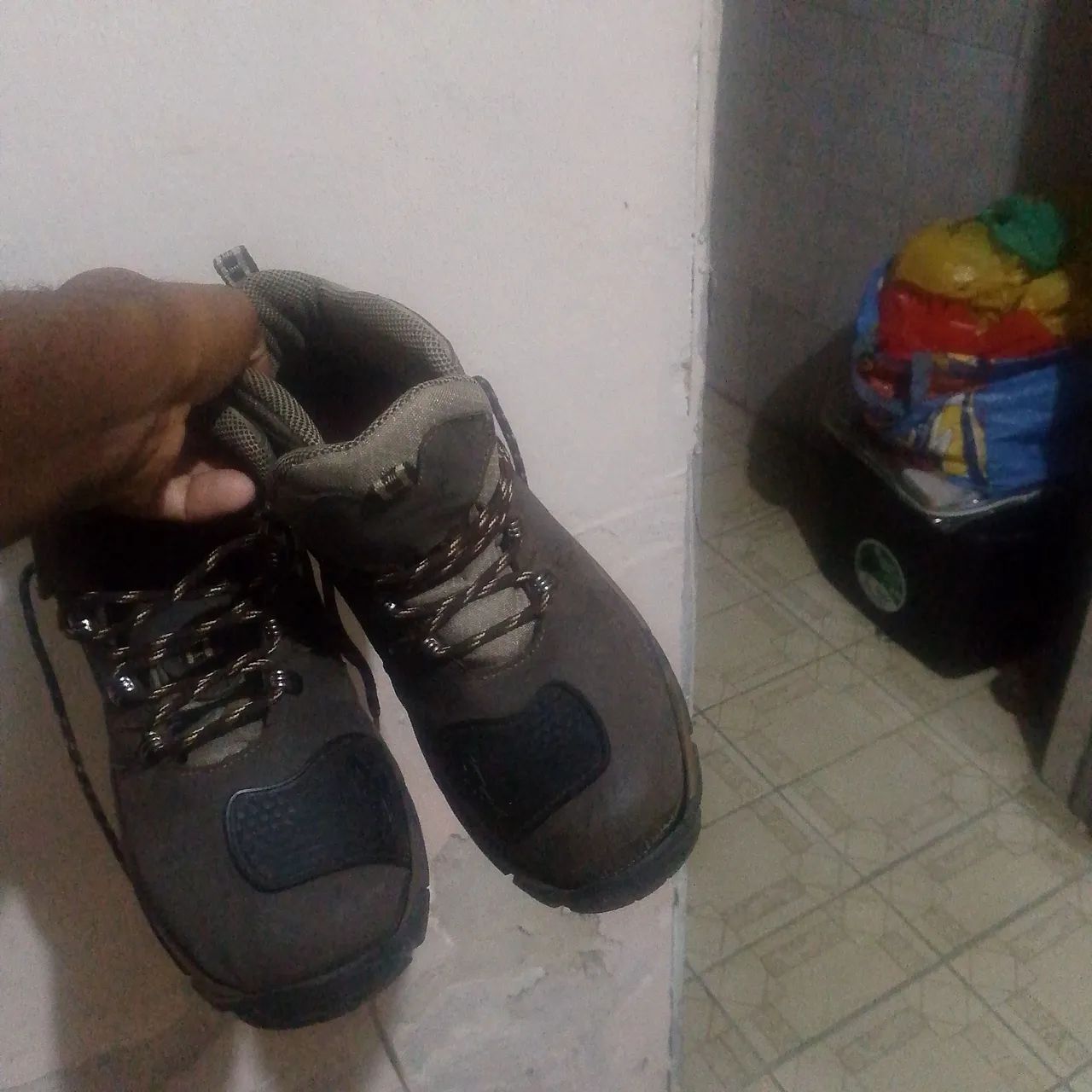 Bota n° 43 Semi nova - Foto 2