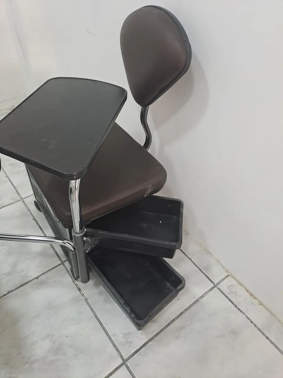 Carrinho cirandinha/manicure - Foto 2