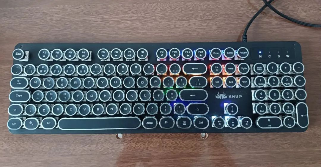 Teclado Mecânico Steampunk Knup