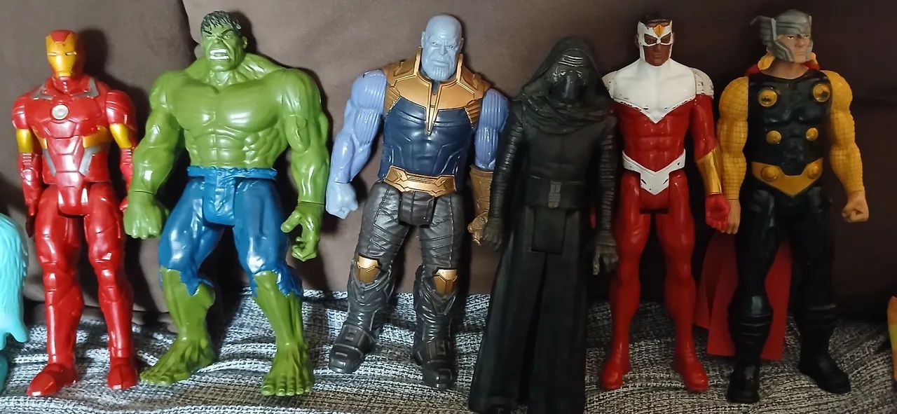 Bonecos de Ação Super-Heróis