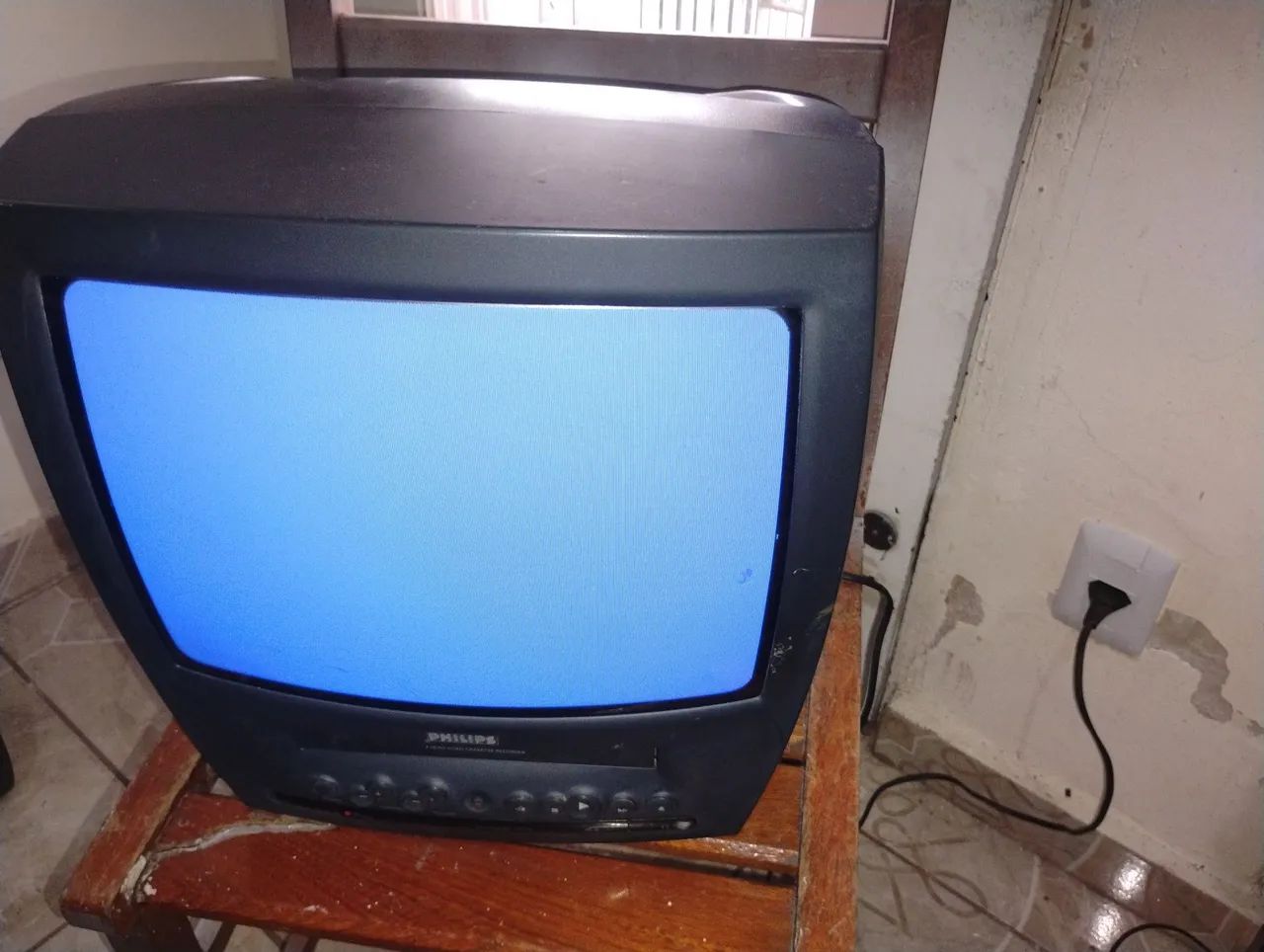TV Tubo com Vídeo Cassete Philips 14 Polegadas Modelo PV461/781 