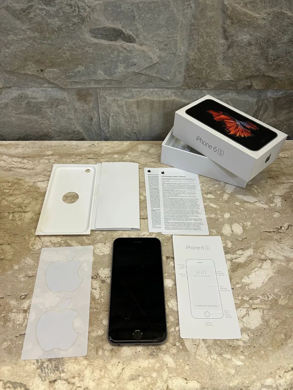 IPhone 6s 32gb cinza espacial - completo na caixa (tela trincada