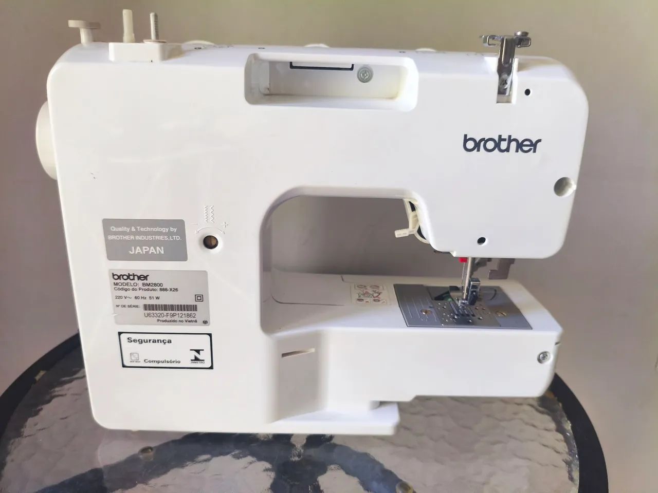 Máquina de costura Brother  - Foto 5