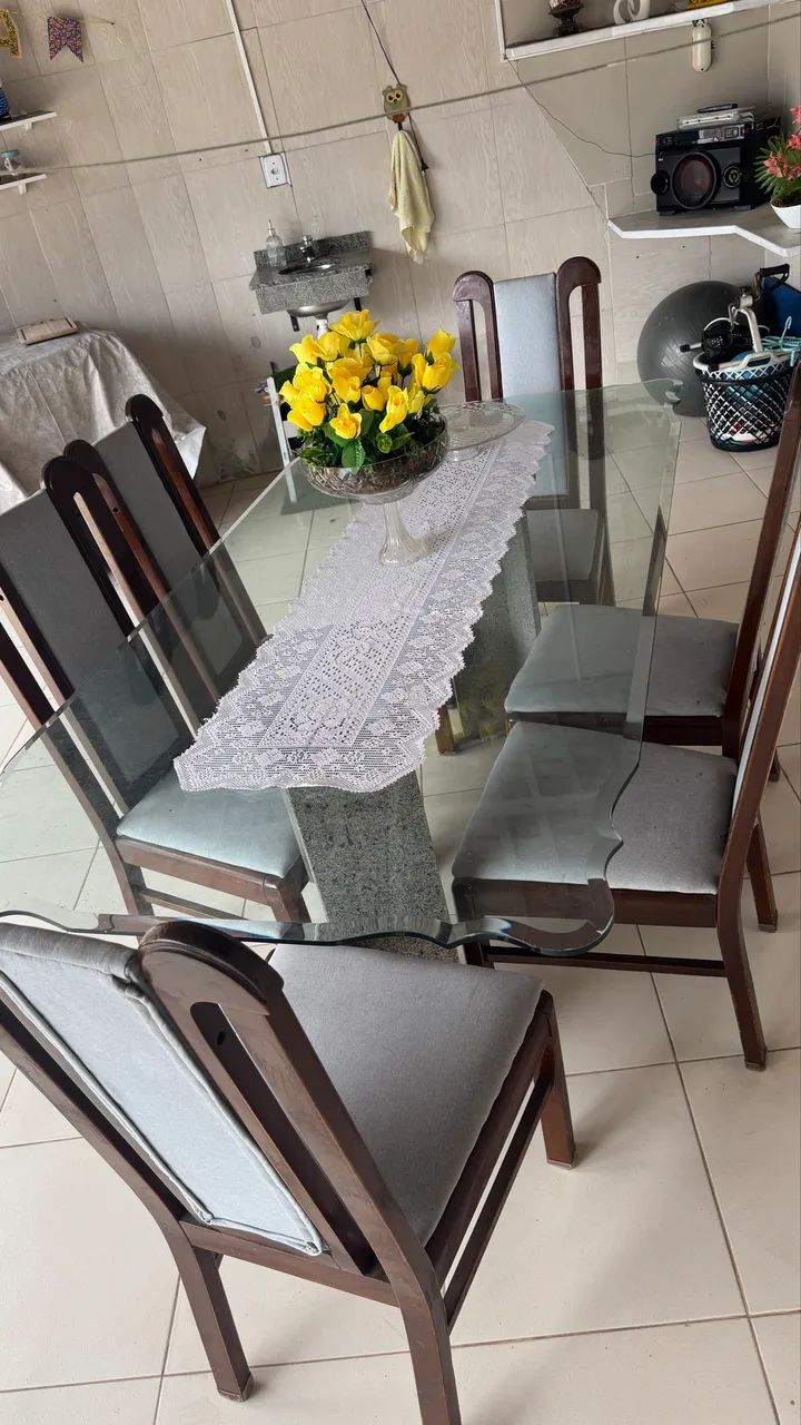 ? MESA DE JANTAR COM 6 CADEIRAS À VENDA - Foto 4