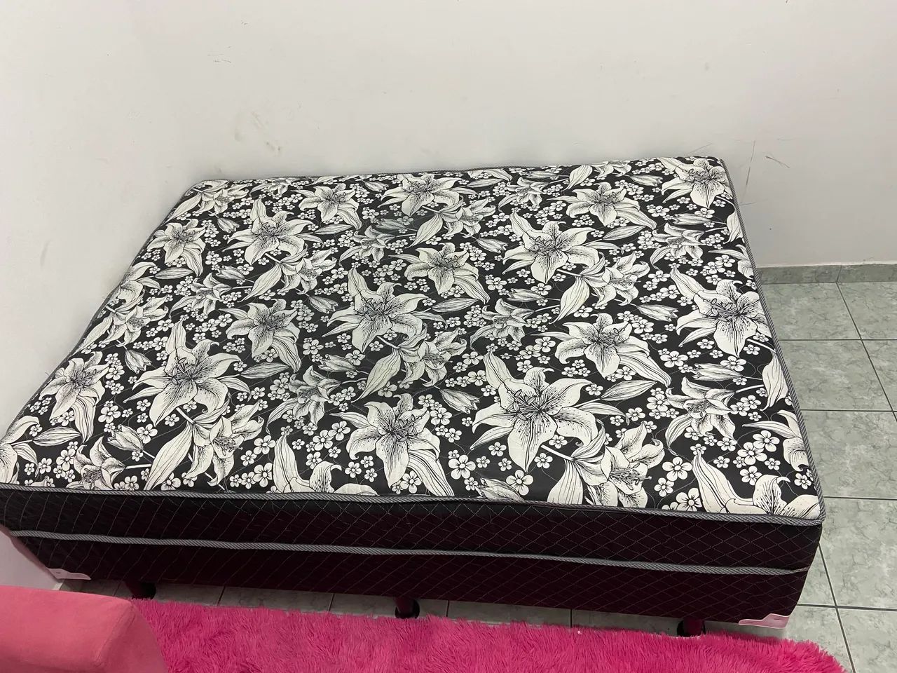 Cama de casal box 