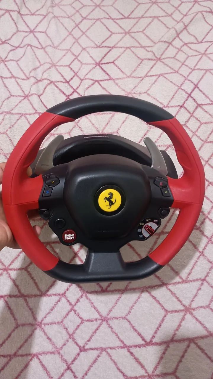 Volante Thrustmaster Ferrari 458 Spider - Xbox one/X/S