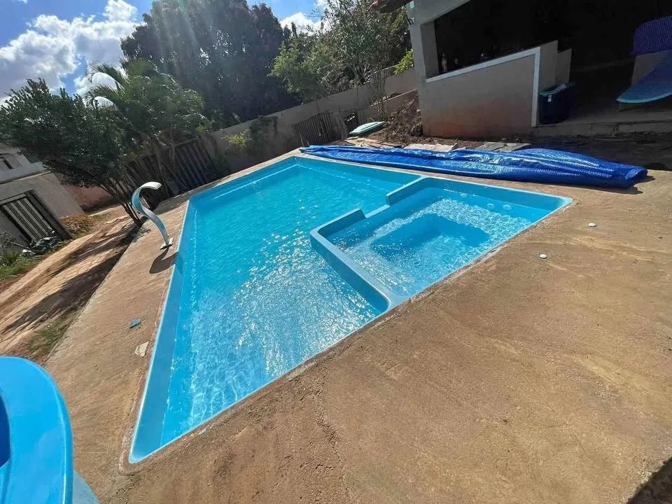 Piscina de 9x4 toda completa