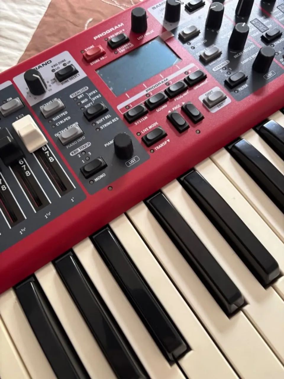Teclado Nord Electro 6D - 73 - Foto 5