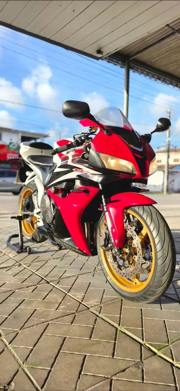 CBR 600 RR - Foto 3