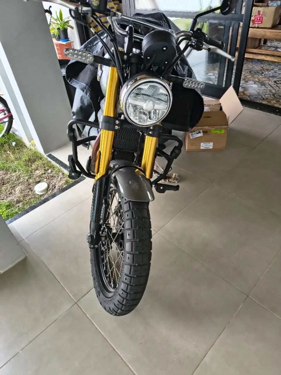 Vendo Royal Enfield Interceptor Bear 650 zerada  - Foto 3