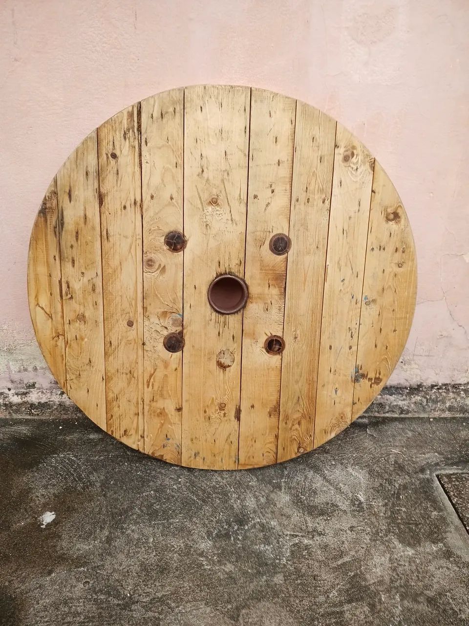 Mesa e base de carretel 