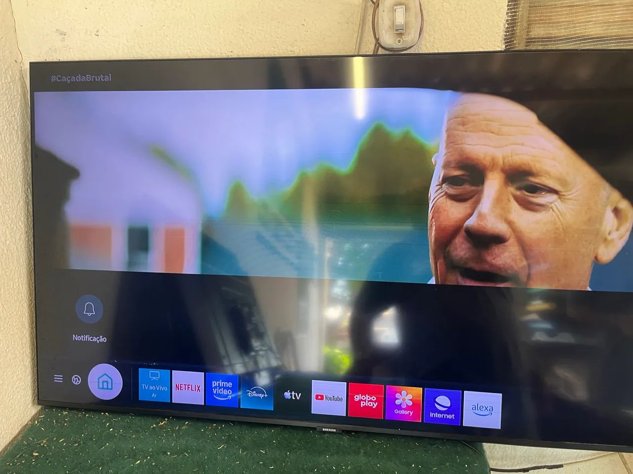 Tv 50 polegadas Samsung 4k Leia detalhe  linhas fininhas imagem - Foto 2