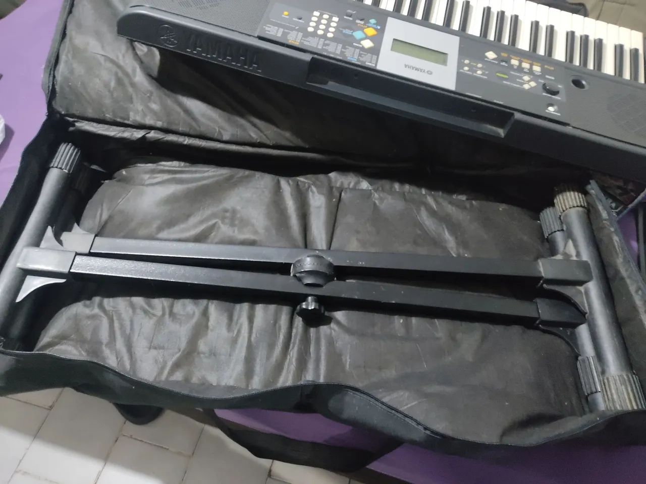 Teclado Yamaha PSR- E223 - Foto 2